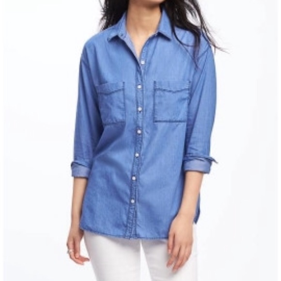 Old Navy Tops - Old Navy Boyfriend Chambray Shirt